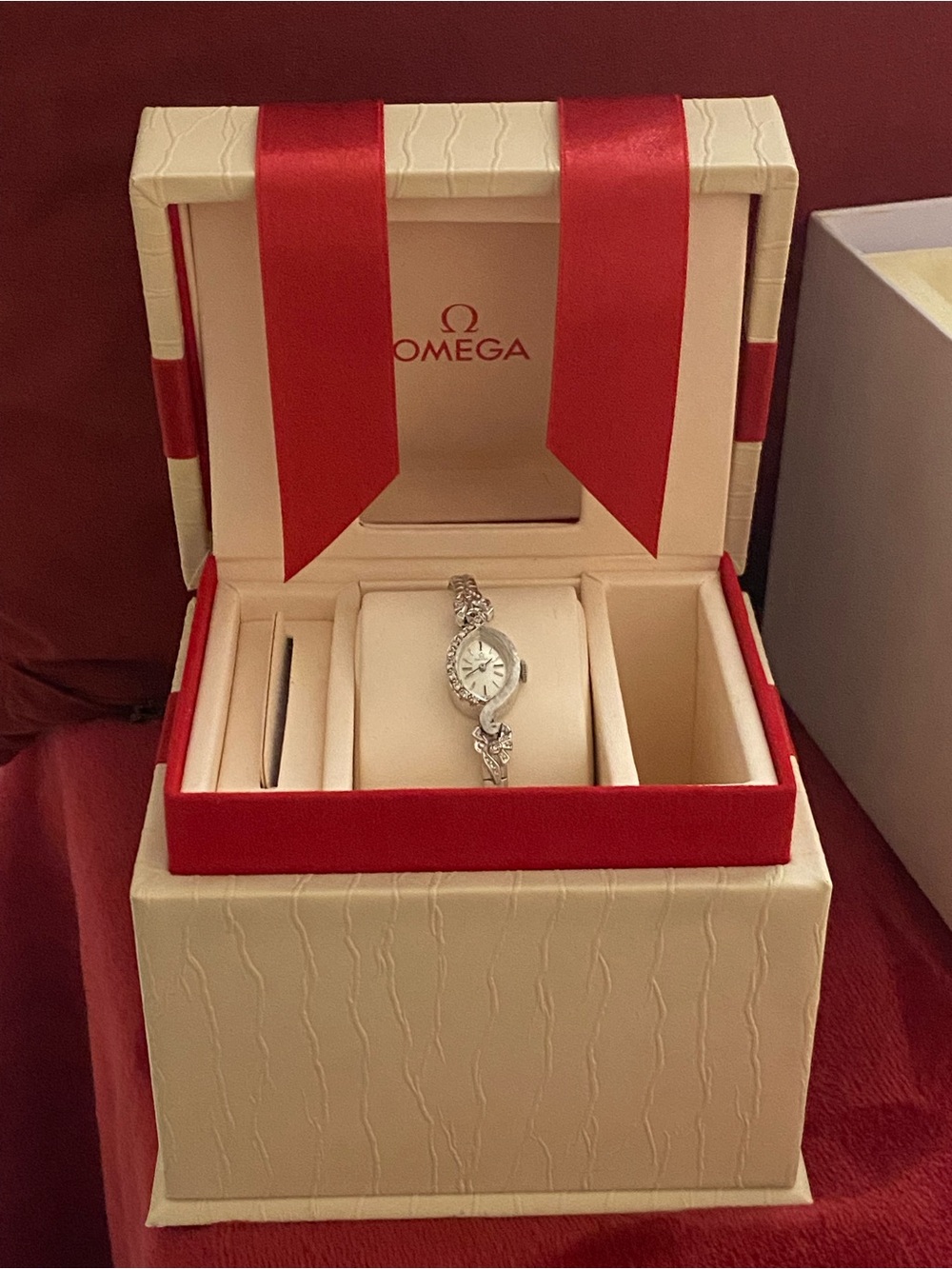 Rare Omega 483 Solid 14k White Gold Diamond Case 17J Manualwind Cocktail Watch.